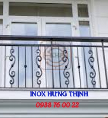 thi-cong-lan-can-cau-thang-inox-quan-12-4