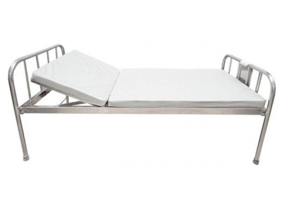 Yếu tố cần quan tâm khi gia công bàn khám bệnh nâng đầu y tế