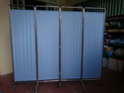 Khung vách ngăn y tế inox - Giá xưởng, bền bỉ, đạt chuẩn y tế
