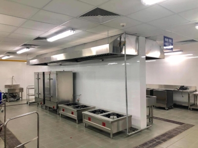 So Sánh Hệ Thống Bếp Dầu Đơn Và Hệ Thống Bếp Dầu Đôi Trong Bếp Công Nghiệp