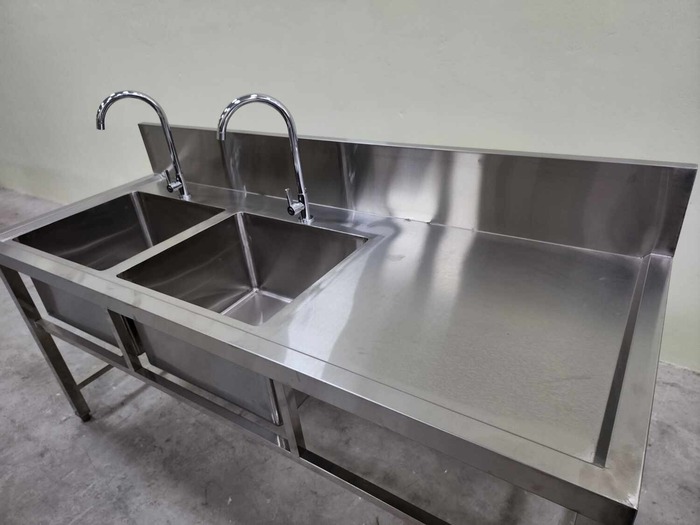 thiết bị inox công nghiệp trường học