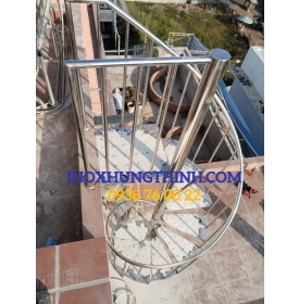 Cầu thang xoắn ốc inox